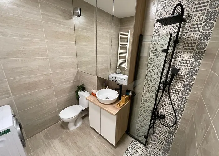 Radium Luxury Palace *